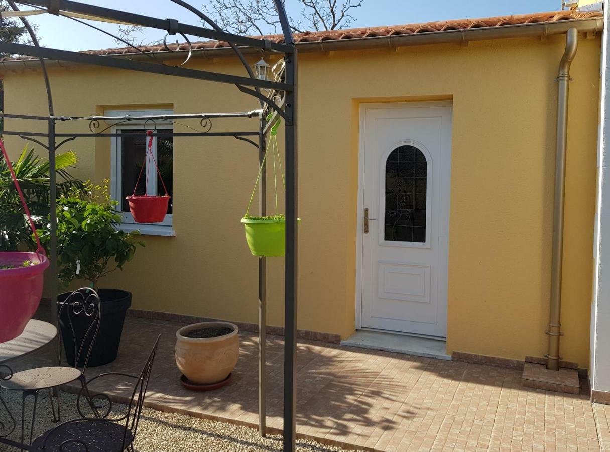 19 Rue Du Cadran Apartamento Montmorillon Exterior foto