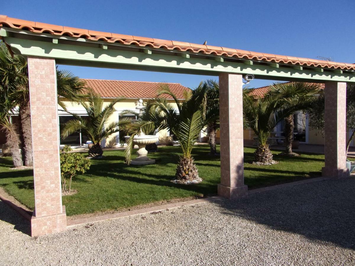 19 Rue Du Cadran Apartamento Montmorillon Exterior foto