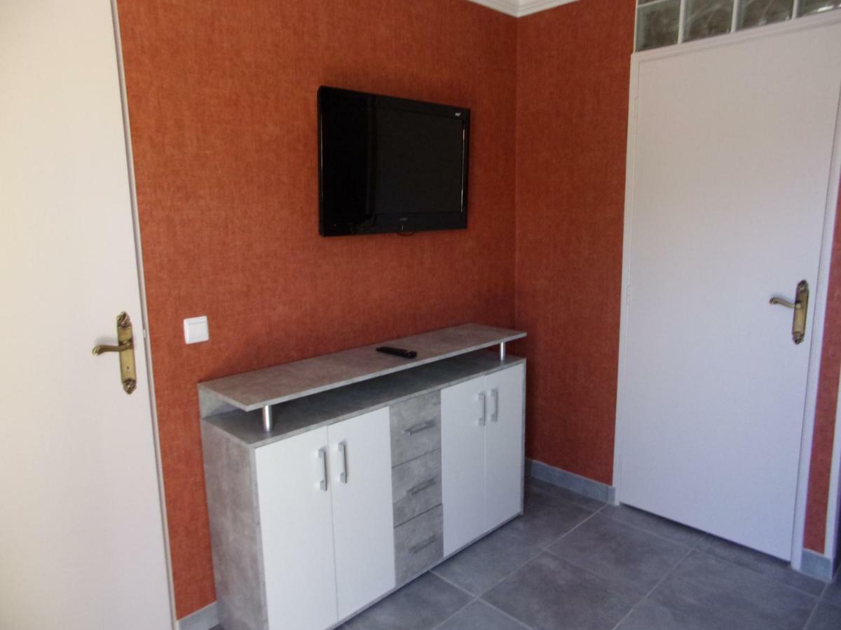19 Rue Du Cadran Apartamento Montmorillon Exterior foto